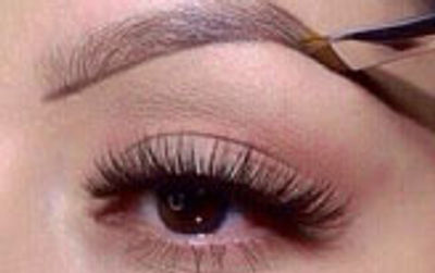 Paint the eyebrows & define the edges